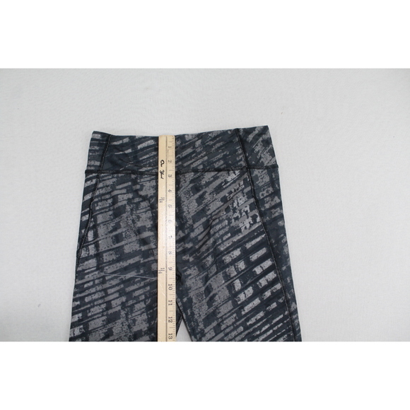 Under Armour Women Black Camo Leggings Yoga Active Size - Picture 3 of 8